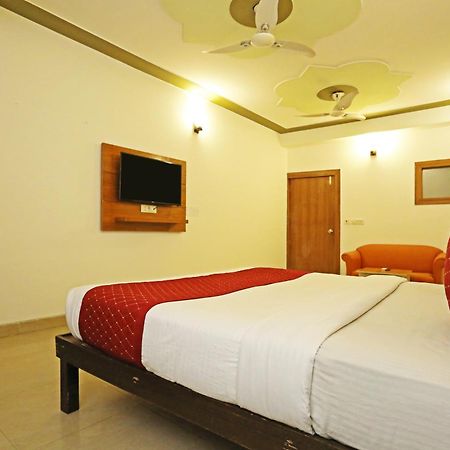 Hotel Ambrosia - A Boutique Hotel Nowe Delhi Zewnętrze zdjęcie