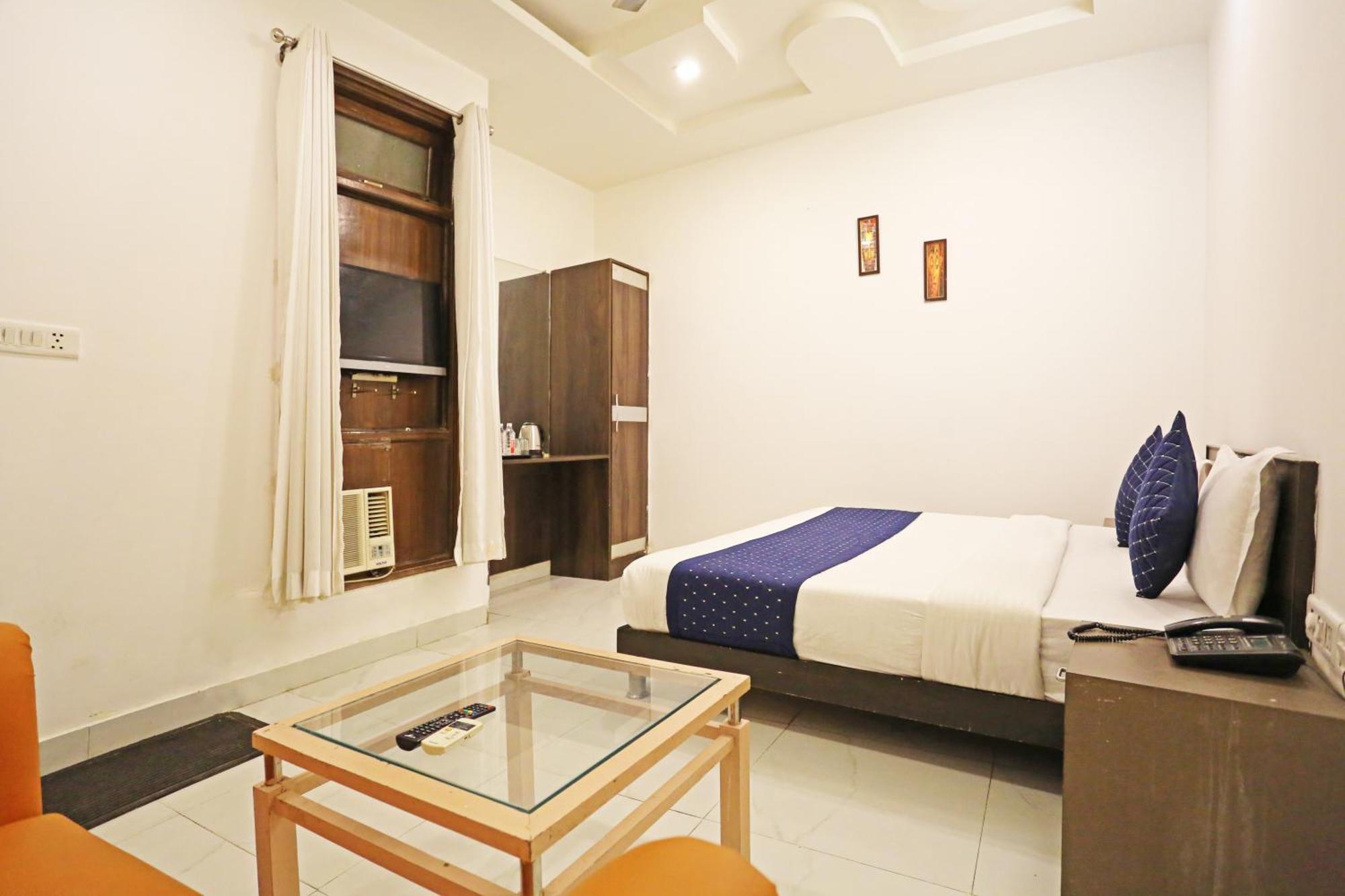 Hotel Ambrosia - A Boutique Hotel Nowe Delhi Zewnętrze zdjęcie