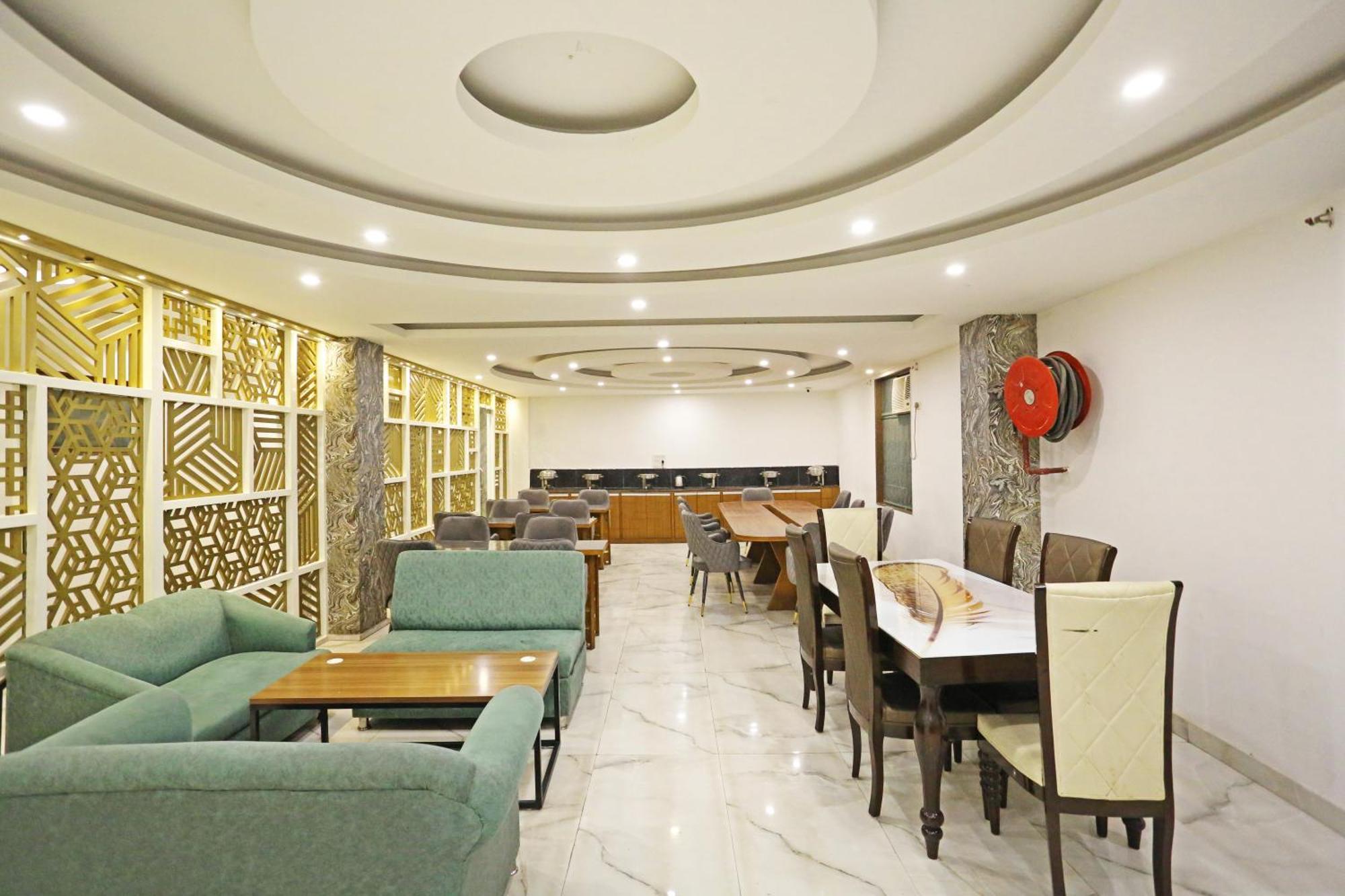 Hotel Ambrosia - A Boutique Hotel Nowe Delhi Zewnętrze zdjęcie