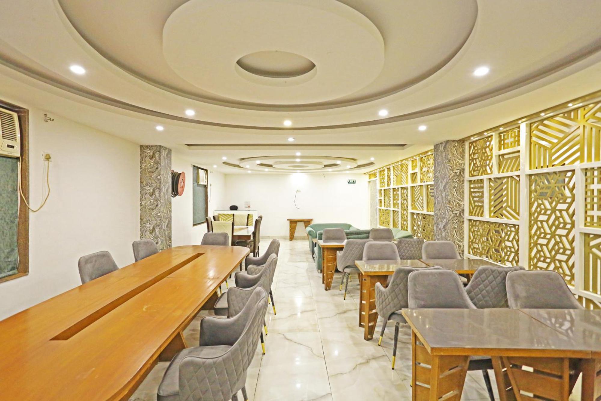 Hotel Ambrosia - A Boutique Hotel Nowe Delhi Zewnętrze zdjęcie