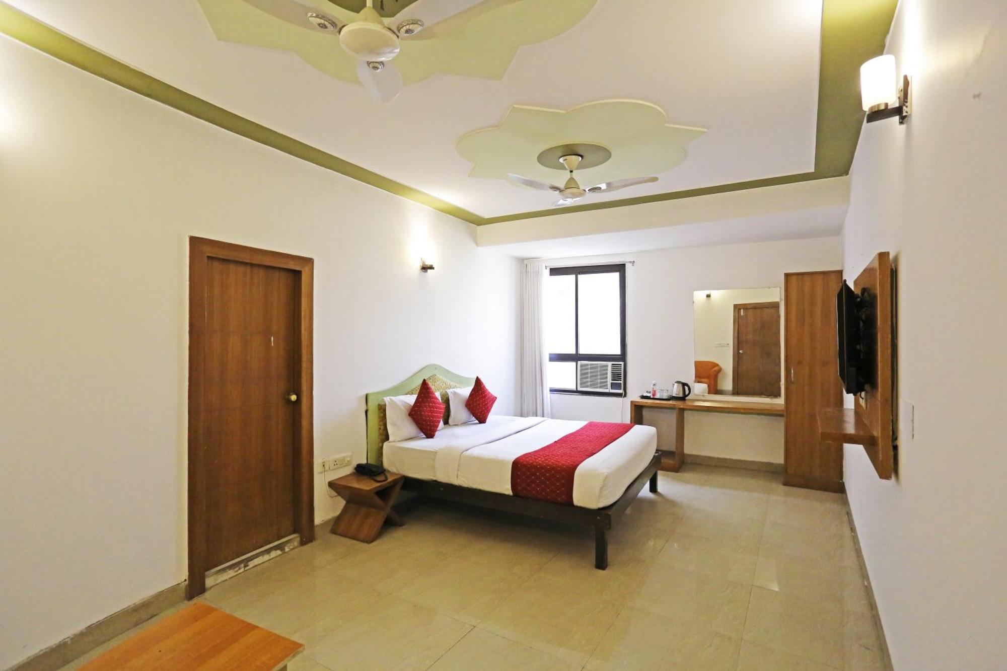 Hotel Ambrosia - A Boutique Hotel Nowe Delhi Zewnętrze zdjęcie