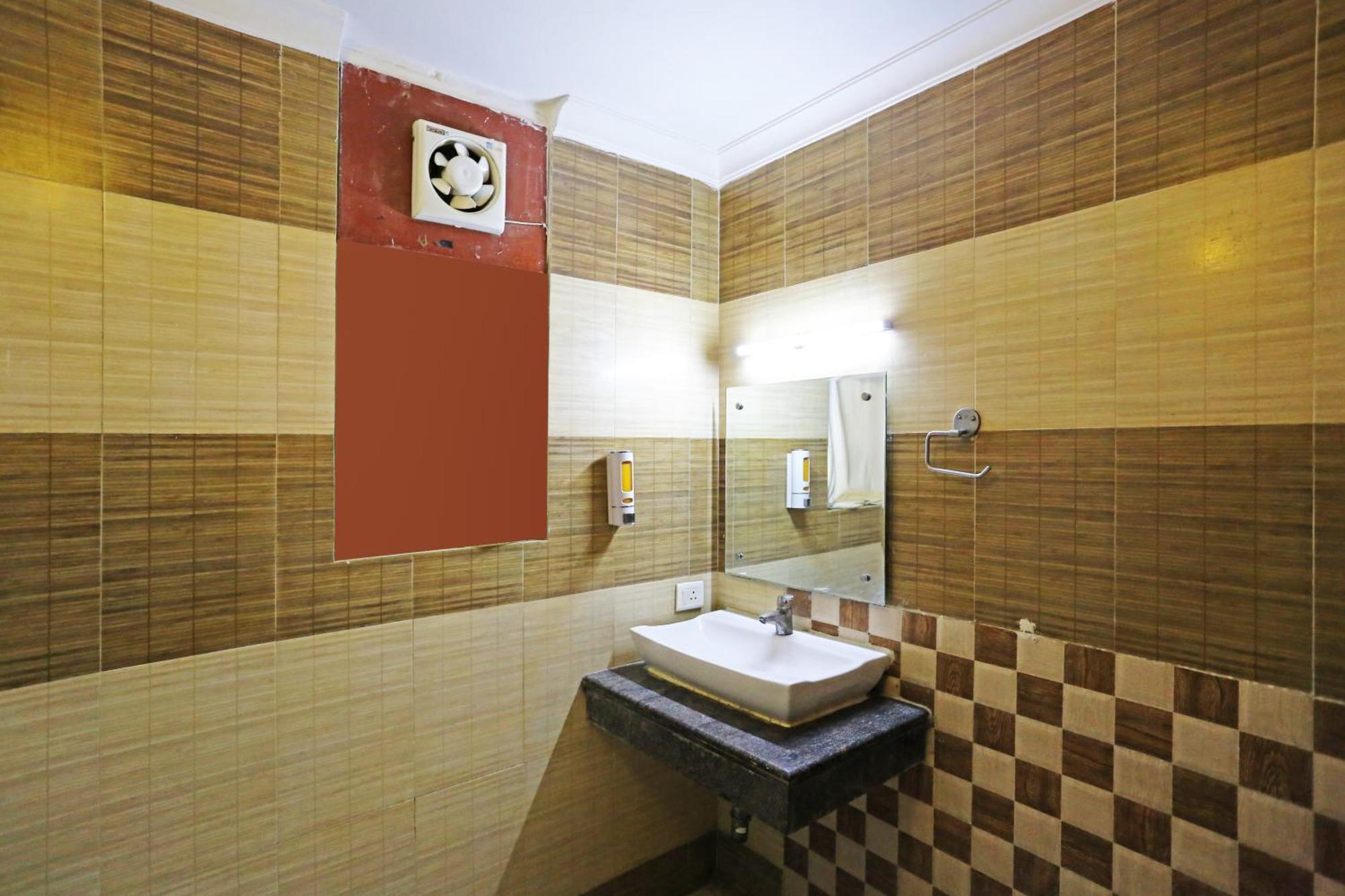 Hotel Ambrosia - A Boutique Hotel Nowe Delhi Zewnętrze zdjęcie